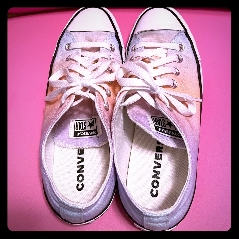 EUC tye dye converse